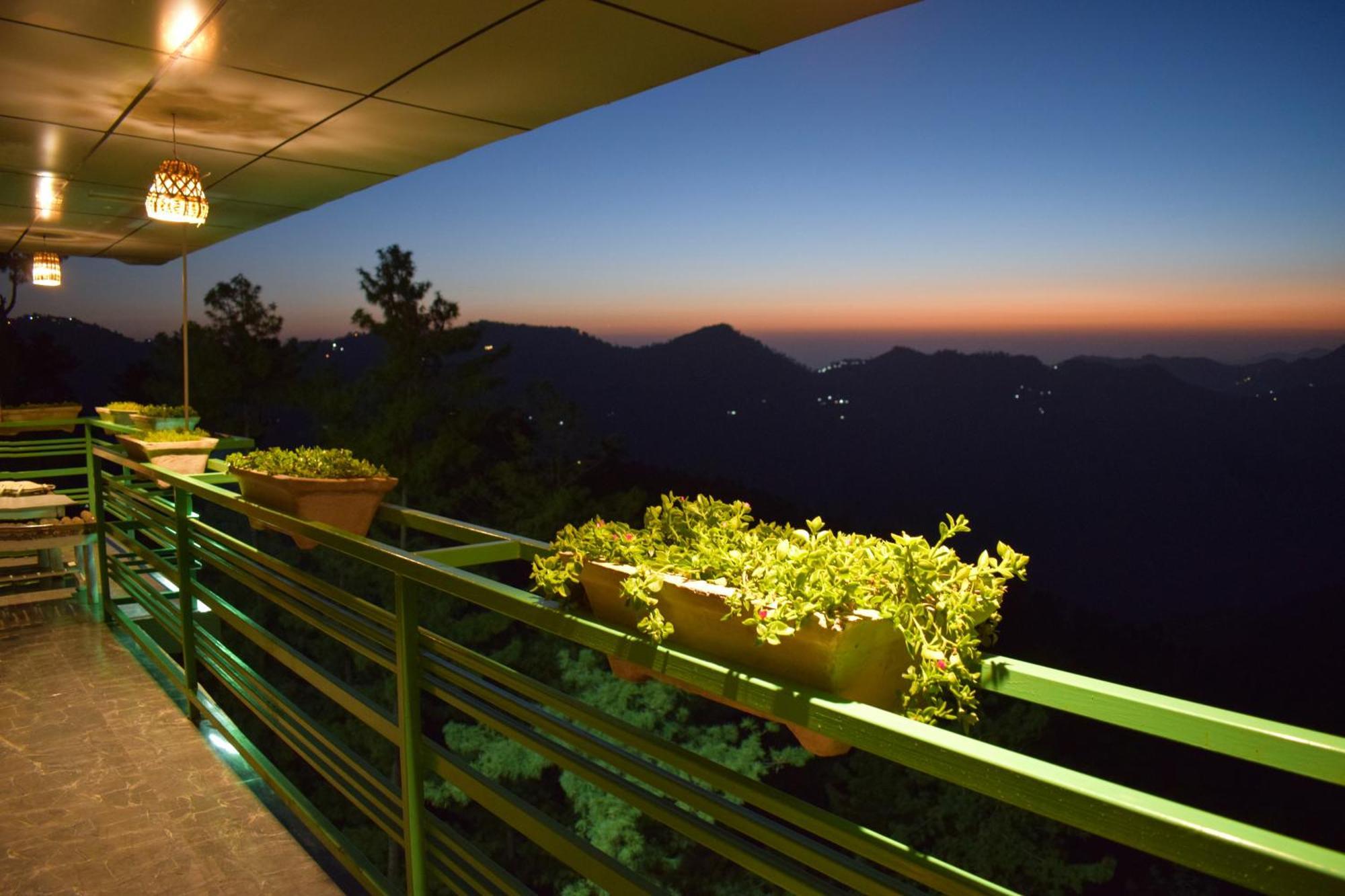 Aachman Nature Valley Resort Mashobra By Naina Staycation- Private Parking - Balcony And Valley View Rooms Σίμλα Εξωτερικό φωτογραφία